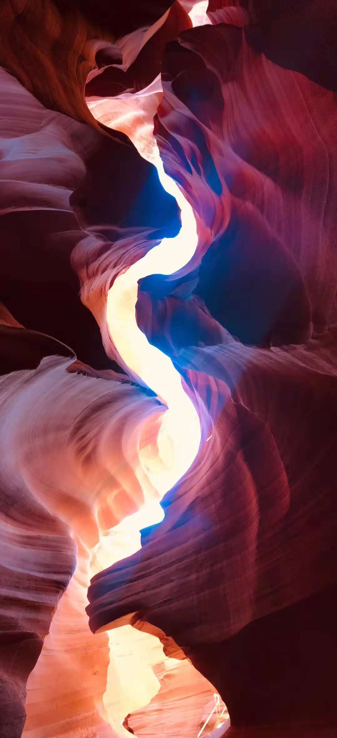 羚羊彩穴圖片4-可以去做手機(jī)屏保了-康輝攝影